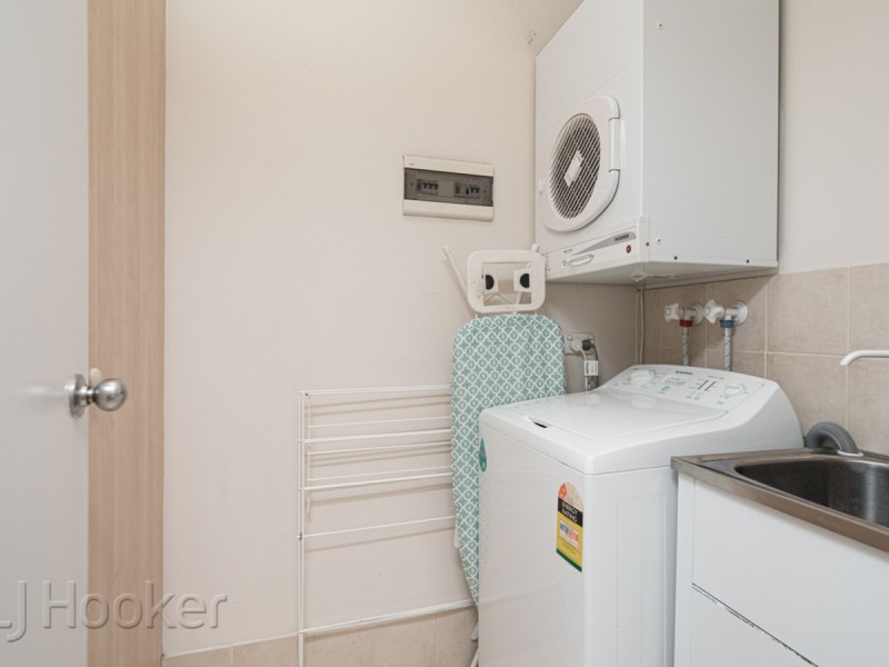 34/11 Regal Place, East Perth WA 6004