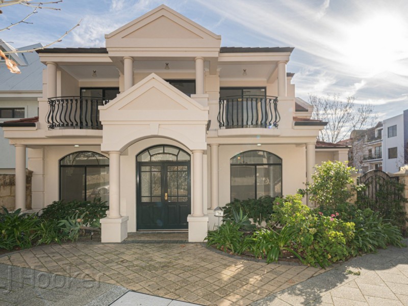 16 Haig Park Circle, East Perth WA 6004
