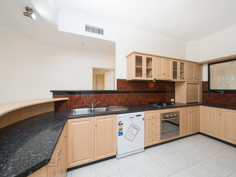 16 Haig Park Circle, East Perth WA 6004