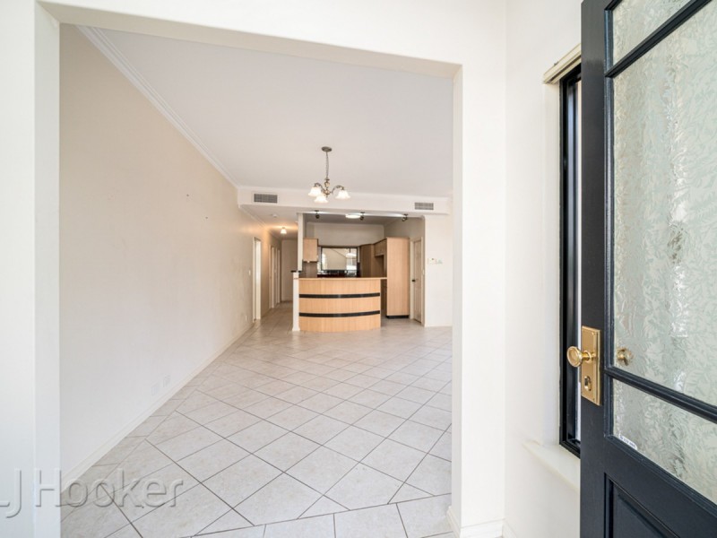 16 Haig Park Circle, East Perth WA 6004