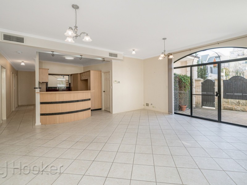 16 Haig Park Circle, East Perth WA 6004