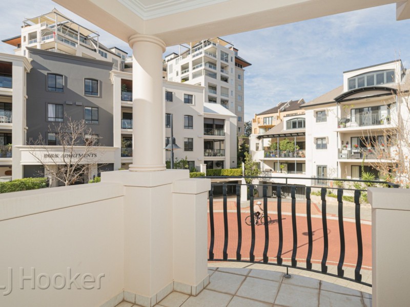 16 Haig Park Circle, East Perth WA 6004