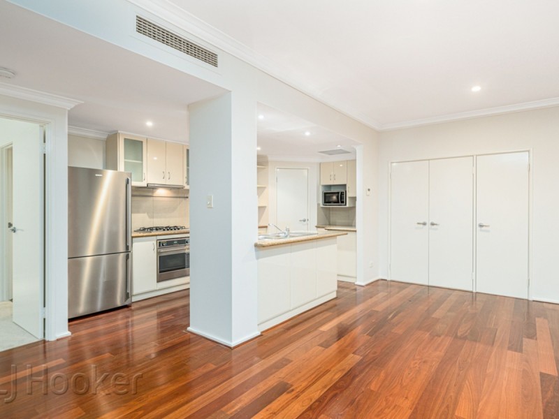 13/118 Royal Street, East Perth WA 6004