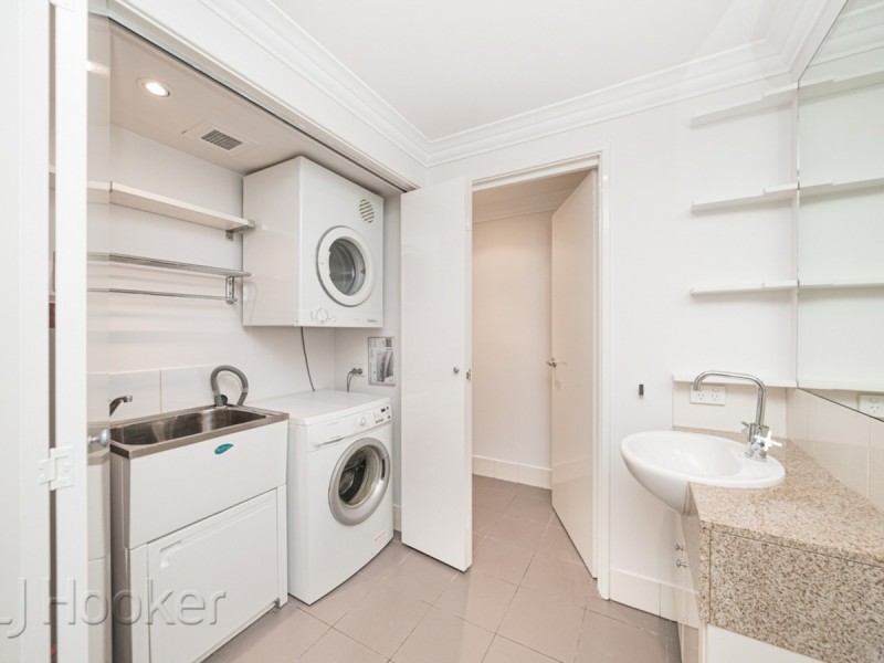 13/118 Royal Street, East Perth WA 6004