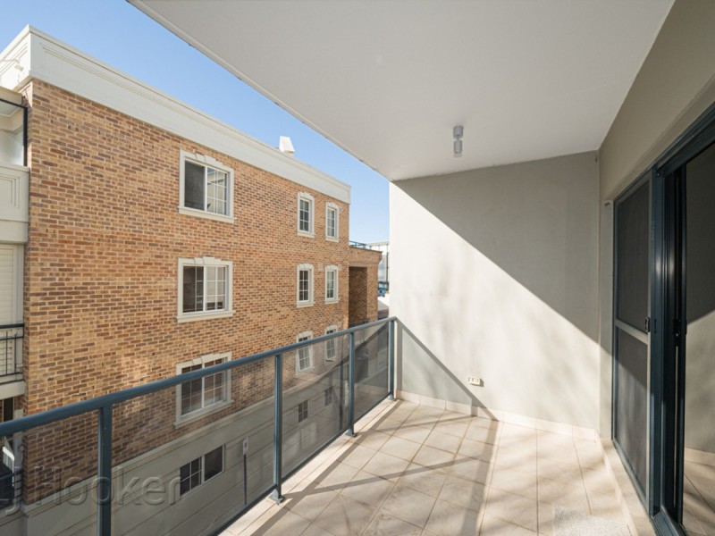 13/118 Royal Street, East Perth WA 6004