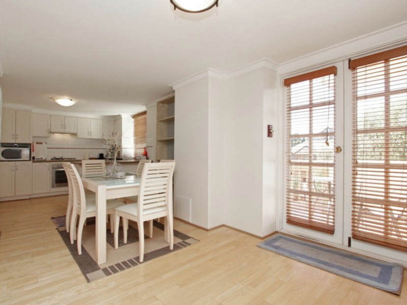 38/22 Nile Street, East Perth WA 6004