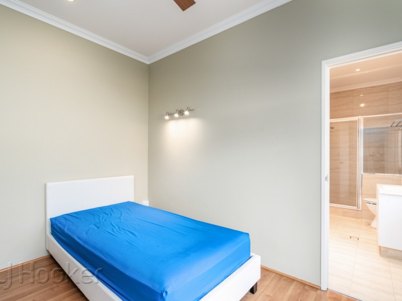 1/15 Queen Street, Bentley WA 6102