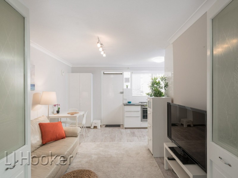 208/130A Mounts Bay Road, Perth WA 6000