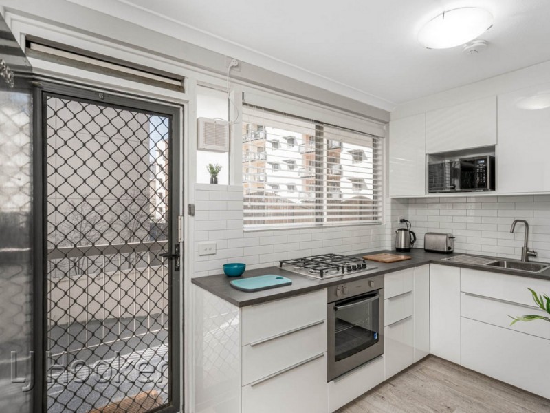 208/130A Mounts Bay Road, Perth WA 6000