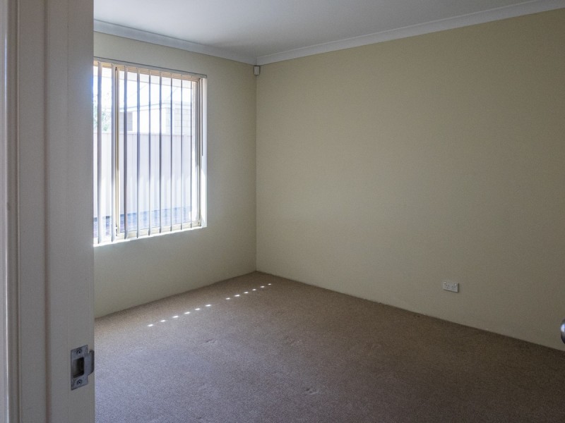 1/24 Eastdene Circle, Nollamara WA 6061