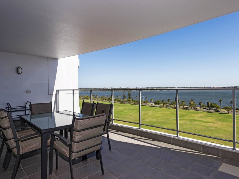 43/132 Terrace Road, Perth WA 6000