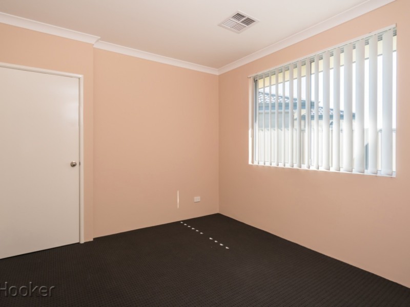 37 Miramar Way, Piara Waters WA 6112