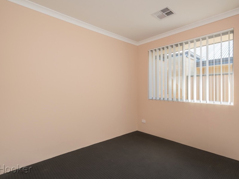 37 Miramar Way, Piara Waters WA 6112