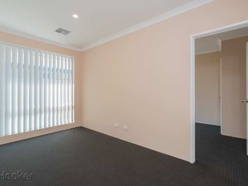 37 Miramar Way, Piara Waters WA 6112