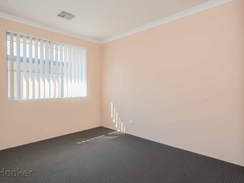 37 Miramar Way, Piara Waters WA 6112