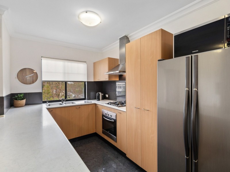 23/7 Bronte Street, East Perth WA 6004