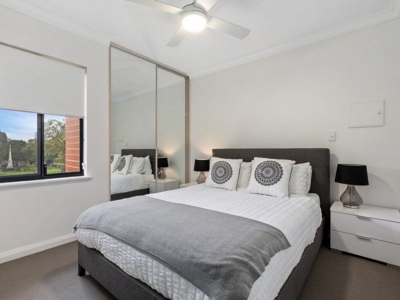 23/7 Bronte Street, East Perth WA 6004