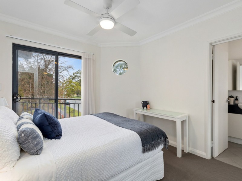 23/7 Bronte Street, East Perth WA 6004