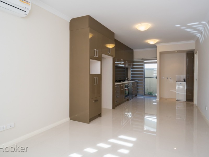 2/9 Henry Street, East Cannington WA 6107