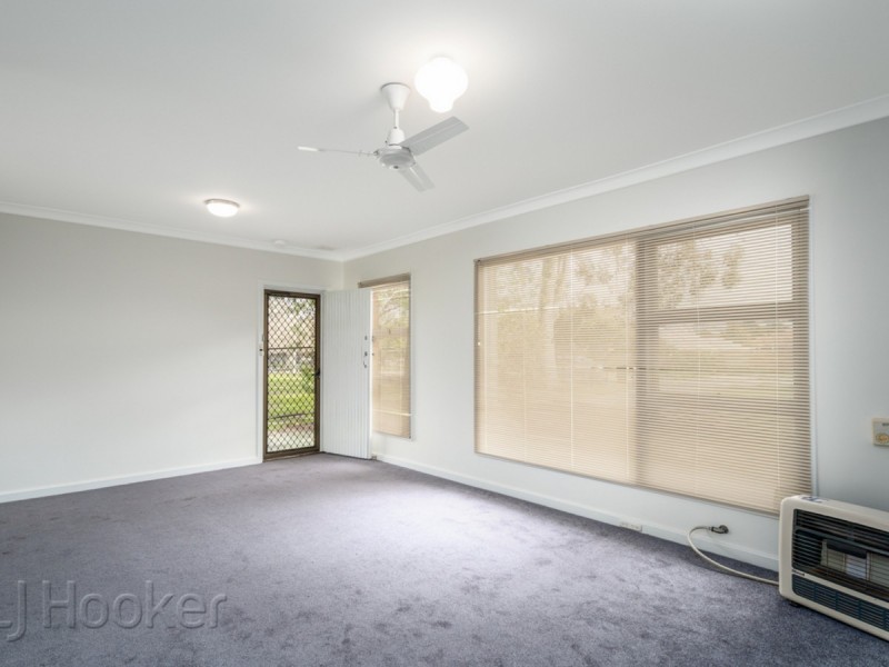 6 Elderfield Road, Waterford WA 6152