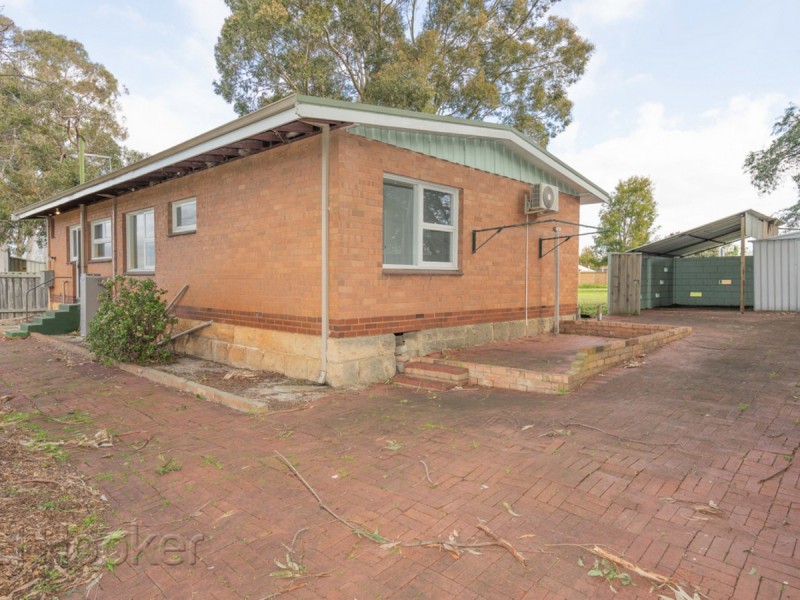 6 Elderfield Road, Waterford WA 6152