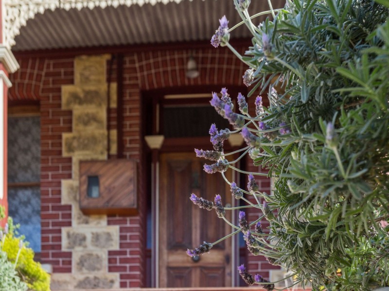 11 Wesley Street, South Fremantle WA 6162