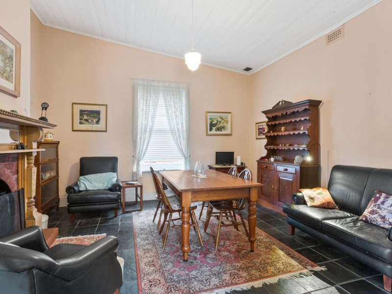 11 Wesley Street, South Fremantle WA 6162