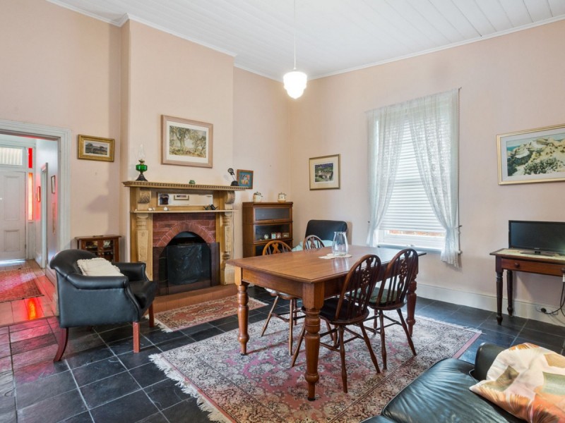 11 Wesley Street, South Fremantle WA 6162