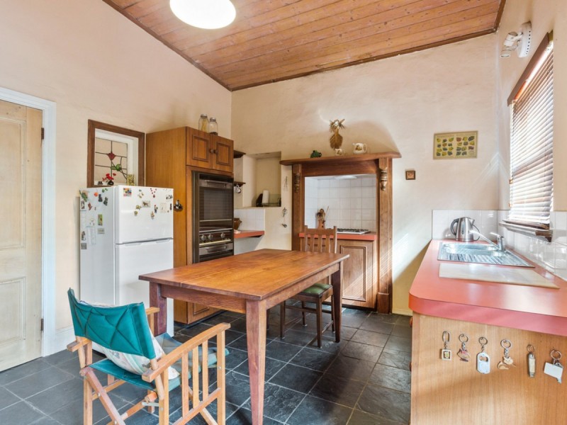 11 Wesley Street, South Fremantle WA 6162