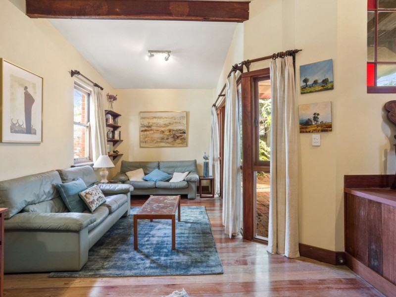 11 Wesley Street, South Fremantle WA 6162