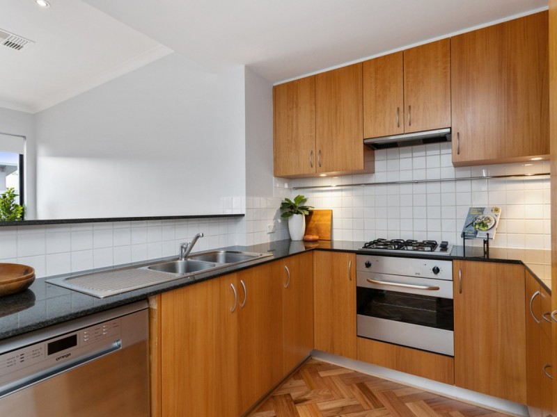 6/26 Saunders Street, East Perth WA 6004