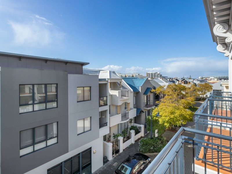 6/26 Saunders Street, East Perth WA 6004