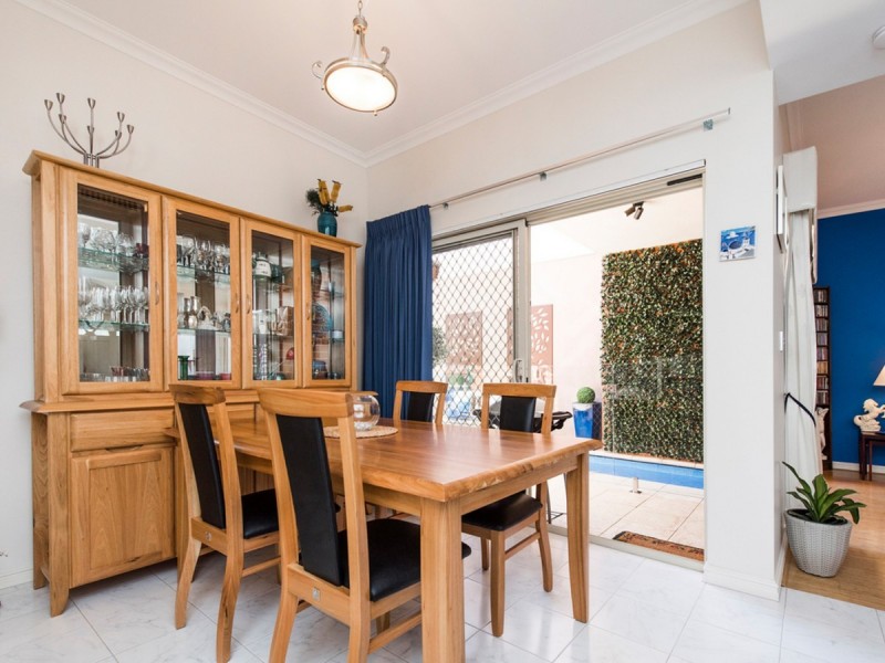 25 Tully Road, East Perth WA 6004