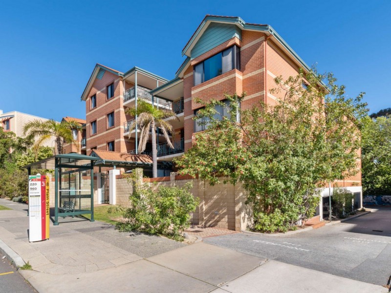 4/23 Wellington Street, East Perth WA 6004