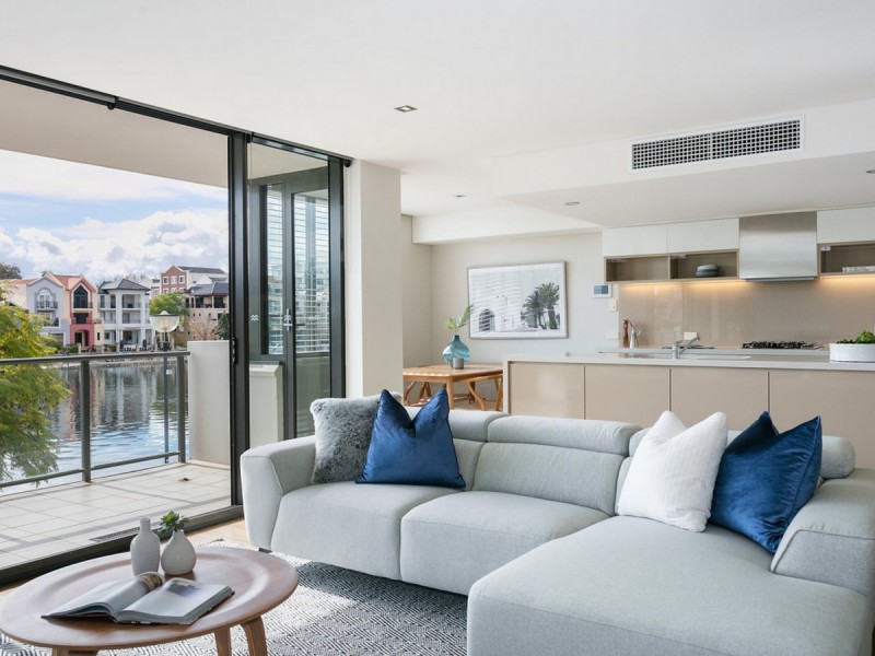 2/50 Royal Street, East Perth WA 6004
