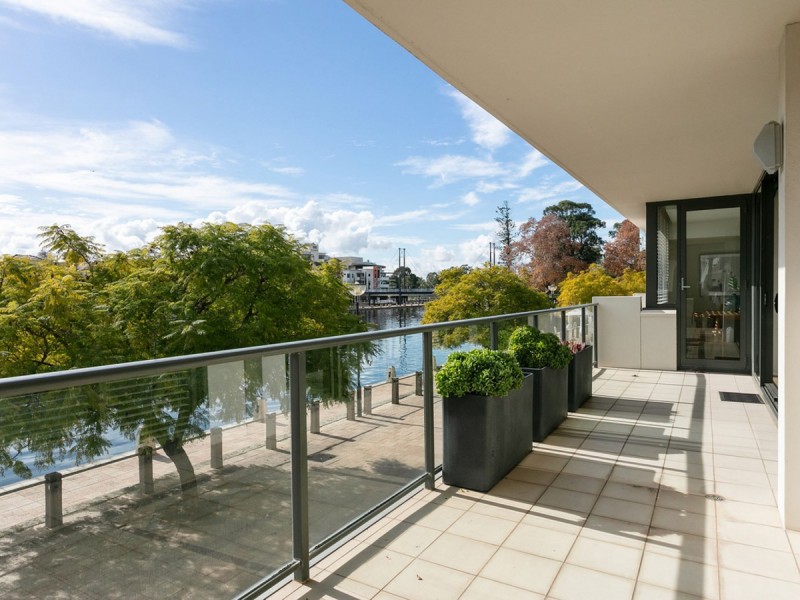 2/50 Royal Street, East Perth WA 6004