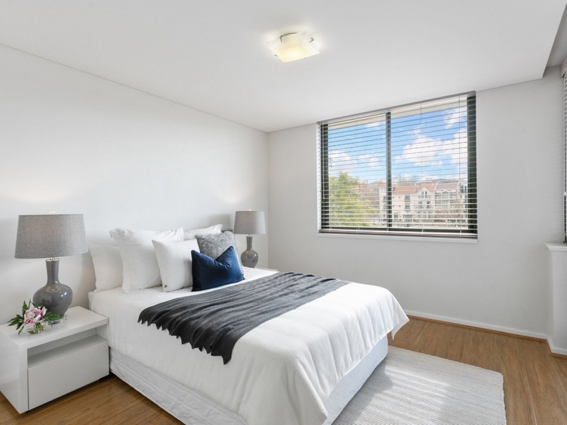2/50 Royal Street, East Perth WA 6004