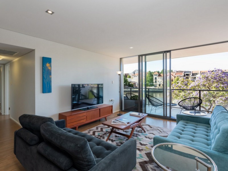 2/50 Royal Street, East Perth WA 6004