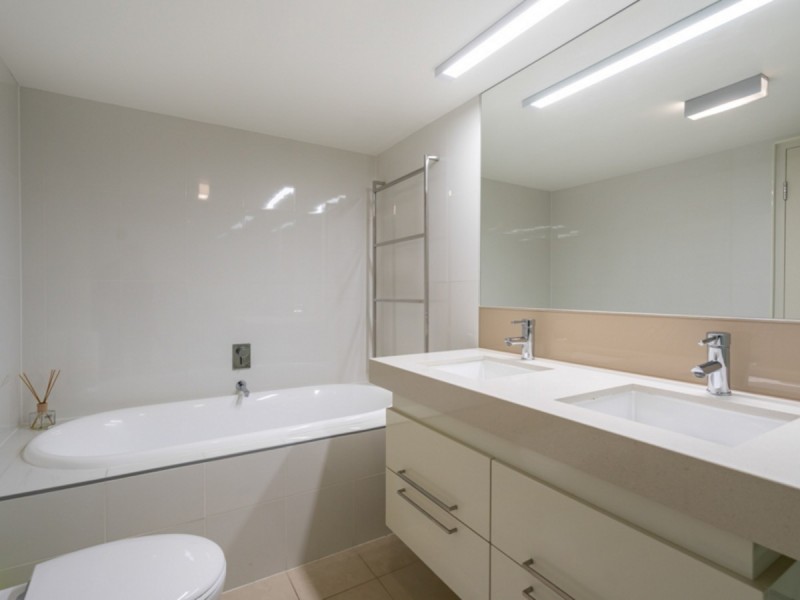 2/50 Royal Street, East Perth WA 6004