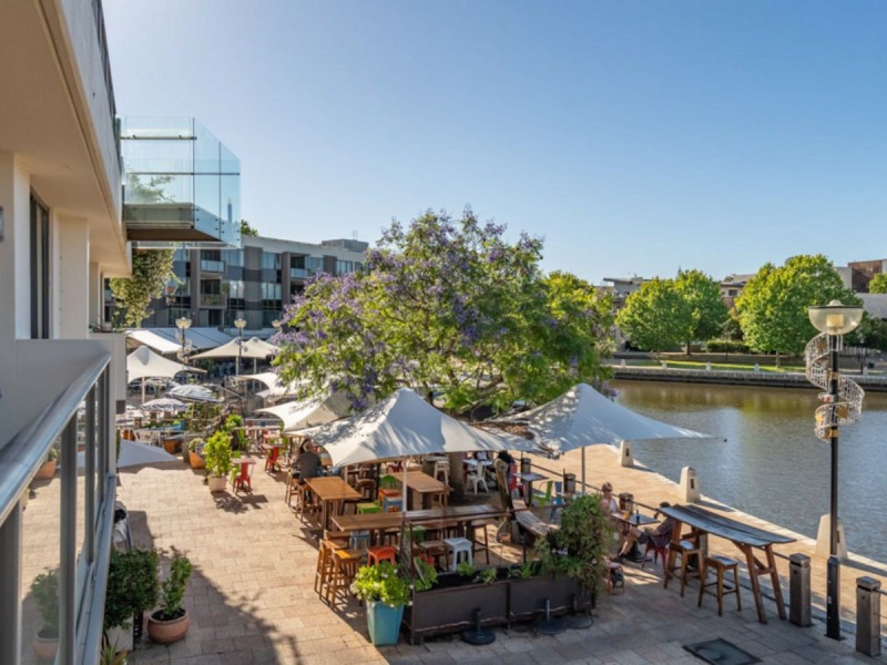 2/50 Royal Street, East Perth WA 6004