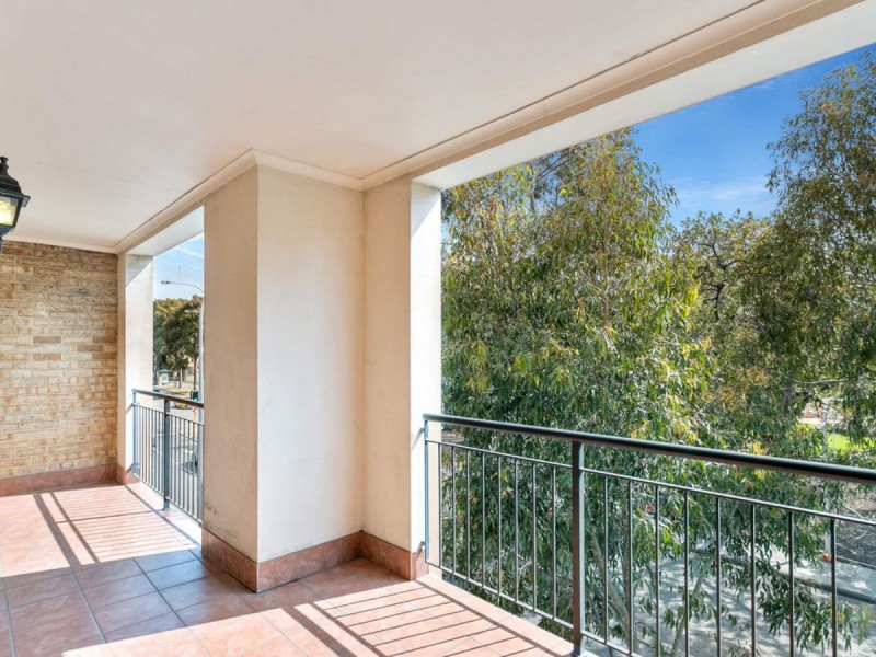 17/125 Wellington Street, East Perth WA 6004