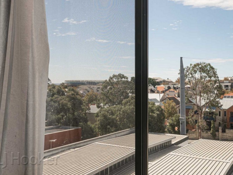 52/11 Regal Place, East Perth WA 6004