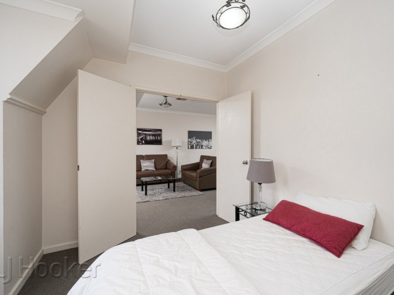 52/11 Regal Place, East Perth WA 6004