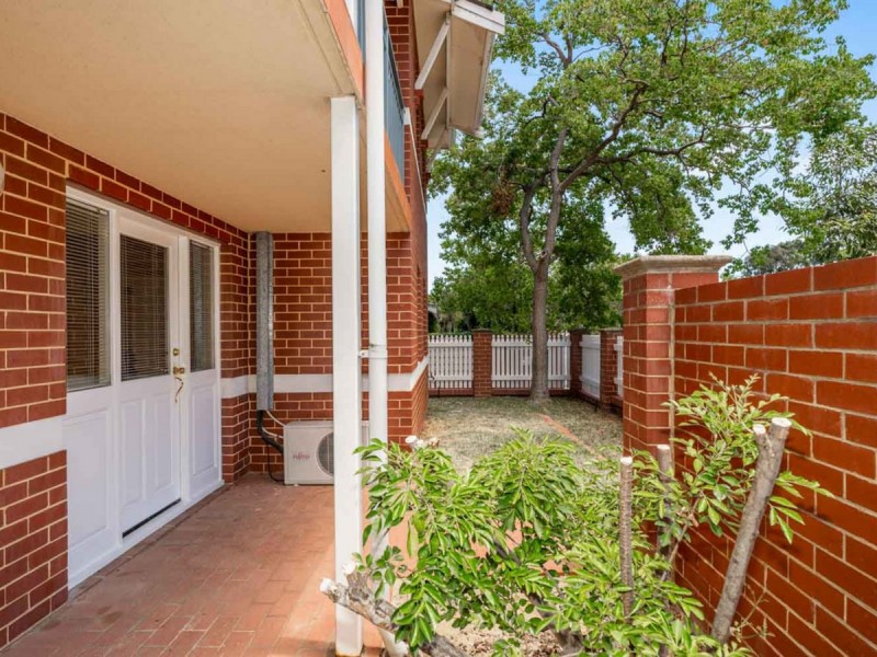 2/55 Wellington Street, East Perth WA 6004