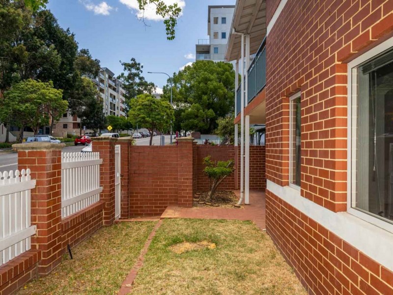 2/55 Wellington Street, East Perth WA 6004