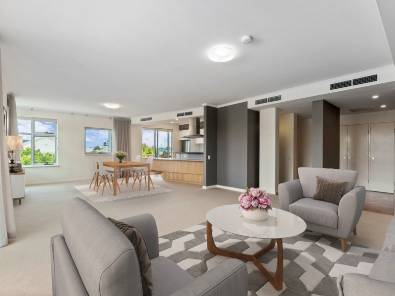 21/1 Henry Lawson Walk, East Perth WA 6004