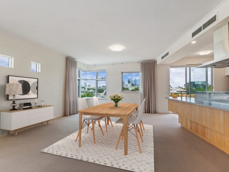 21/1 Henry Lawson Walk, East Perth WA 6004