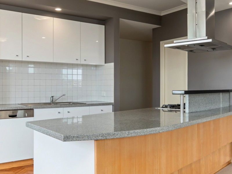 21/1 Henry Lawson Walk, East Perth WA 6004