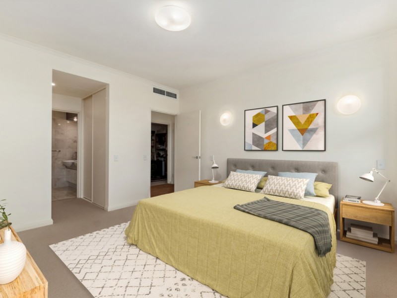 21/1 Henry Lawson Walk, East Perth WA 6004