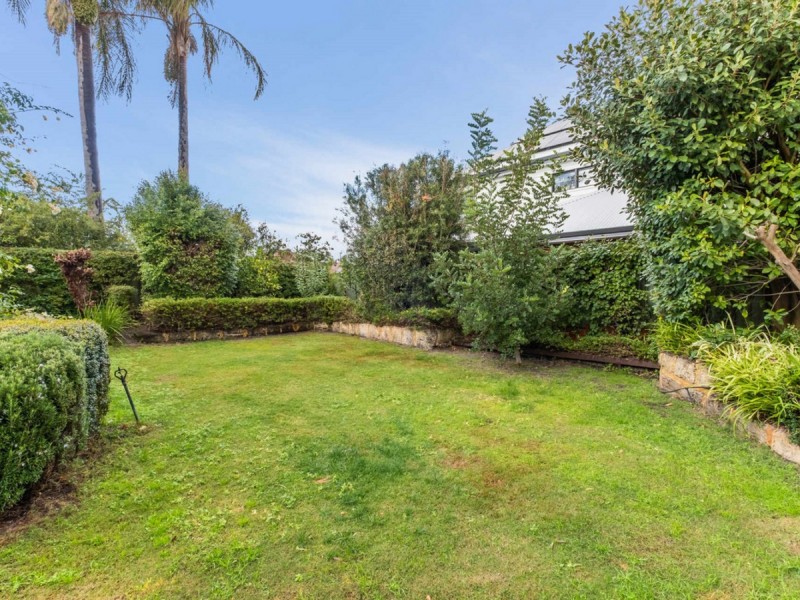 1a Grand Promenade, Bayswater WA 6053
